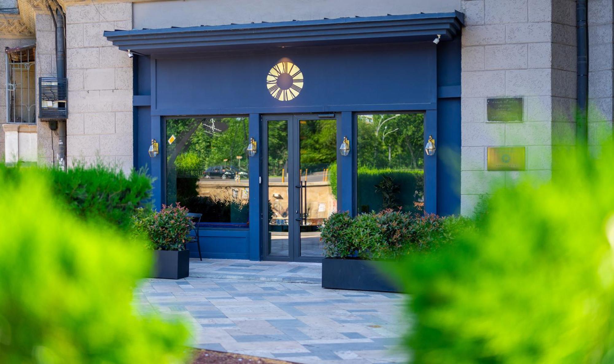 Zorba&Bond Boutique Hotel Tbilisi Ngoại thất bức ảnh